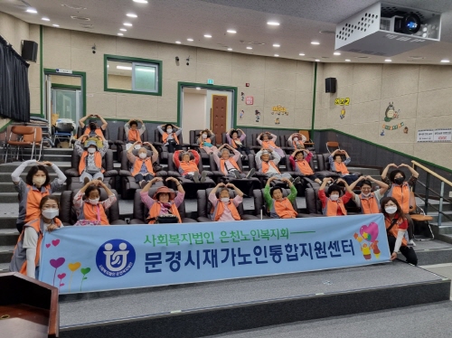 c4b3118fc80bf7b78f5d538cdd064b86.jpg